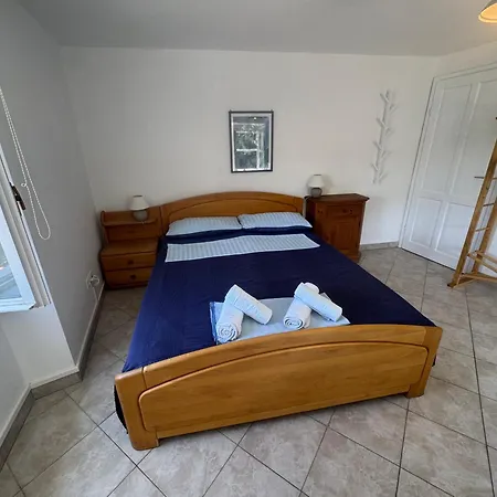 Apartament Mediterranes M. Terrasse Veli Lošinj