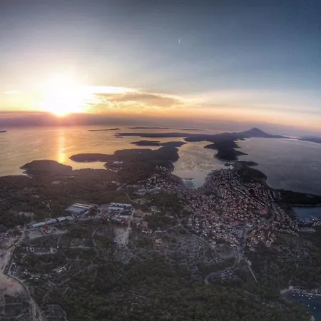 Mediterranes M. Terrasse * Veli Lošinj