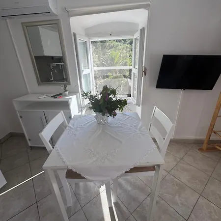 Daire Mediterranes M. Terrasse Veli Lošinj